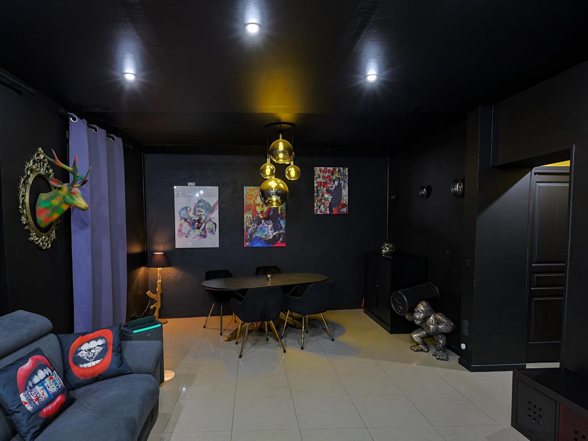 Appartement Pop Art - Asterix,Cdg,Chantilly,Disney La Chapelle-en-Serval Esterno foto
